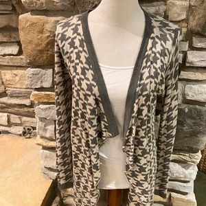 Staccato- M, open cardigan in a classic houndstooth pattern
